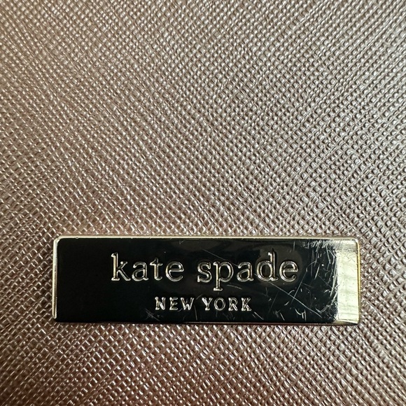NEW!! Kate Spade Rose Gold Greer Laurel Way Saffiano Crossbody Clutch
NWOT - Picture 10 of 10